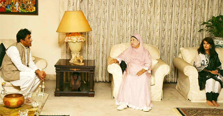 30 November/Khaleda Pakistan High comisioner.jpg